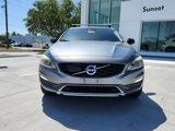 Used 2016 Volvo V60 T5 Cross Country Platinum image 2