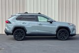 Used 2022 Toyota RAV4 XLE Premium image 4