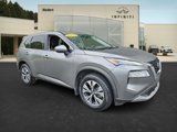 Used 2021 Nissan Rogue SV image 2