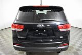 Used 2017 Kia Sorento L image 4