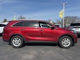 Used 2020 Kia Sorento LX w/ LX I4 Convenience Package image 4