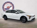 New 2025 Kia K4 LXS image 1
