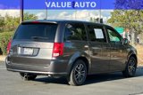 Used 2017 Dodge Grand Caravan SE image 2