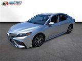 Used 2023 Toyota Camry SE image 2