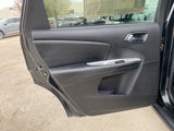 Used 2019 Dodge Journey SE image 3