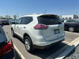 Used 2015 Nissan Rogue SV image 3