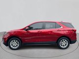 Used 2024 Chevrolet Equinox LT image 2