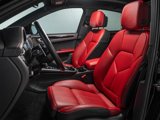 Certified 2025 Porsche Macan Turbo image 5