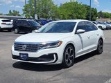 Certified 2020 Volkswagen Passat 2.0T R-Line image 2