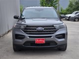 Used 2022 Ford Explorer XLT image 2