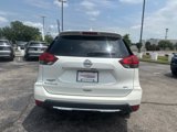 Used 2017 Nissan Rogue SV w/ SV Premium Package image 4