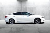 Used 2017 Nissan Maxima Platinum image 5