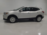 Used 2018 Nissan Rogue Sport S image 2