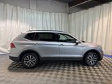 Certified 2020 Volkswagen Tiguan SE image 3