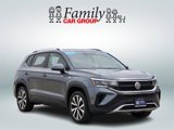 Used 2022 Volkswagen Taos SE image 2