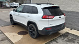 Used 2016 Jeep Cherokee Latitude w/ Comfort/Convenience Group image 3