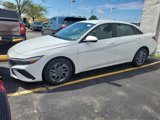 Used 2024 Hyundai Elantra SEL image 2