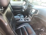 Used 2017 Jeep Grand Cherokee Limited image 3