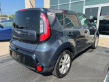 Used 2016 Kia Soul + image 2