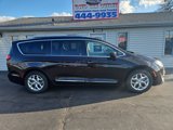 Used 2019 Chrysler Pacifica Touring-L Plus w/ Tire & Wheel Group image 3