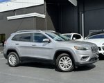 Used 2019 Jeep Cherokee Latitude image 2