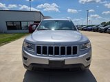Used 2016 Jeep Grand Cherokee Laredo w/ Quick Order Package 23E image 2