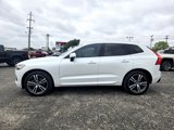 Used 2021 Volvo XC60 T5 Momentum w/ Protection Package Premier image 4