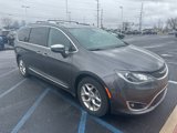 Used 2018 Chrysler Pacifica Limited image 4