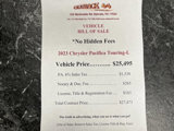 Used 2023 Chrysler Pacifica Touring-L image 2
