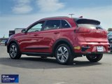 Used 2022 Kia Niro EX image 2