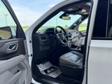 Used 2023 Chevrolet Suburban Z71 image 2