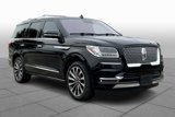 Used 2018 Lincoln Navigator Select w/ Technology Package image 2