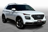 Used 2021 Hyundai Venue SEL image 2