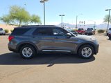 Used 2020 Ford Explorer XLT image 3