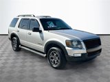 Used 2007 Ford Explorer XLT image 3