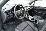 Used 2025 Porsche Macan image 4