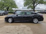 Used 2022 Toyota Camry LE image 2
