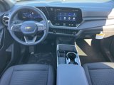 New 2025 Chevrolet Equinox LT image 2