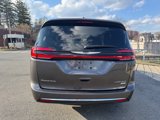 Certified 2021 Chrysler Pacifica Limited image 4