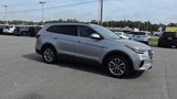 Used 2017 Hyundai Santa Fe SE image 4