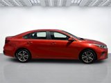 Used 2022 Kia Forte LXS image 4