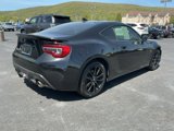 Used 2017 Toyota 86 image 5