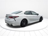 Used 2023 Toyota Camry SE image 3