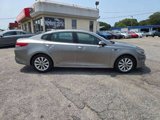 Used 2017 Kia Optima EX image 4
