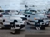 Used 2016 Jeep Grand Cherokee Laredo w/ Quick Order Package 23E image 2