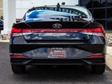 Used 2023 Hyundai Elantra SEL w/ Convenience Package image 5