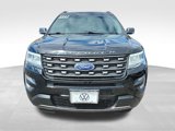 Used 2017 Ford Explorer XLT w/ Equipment Group 202A image 5