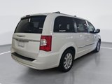 Used 2013 Chrysler Town & Country Touring image 3