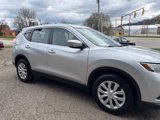 Used 2015 Nissan Rogue S image 2