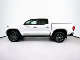 Used 2023 GMC Canyon Denali image 4